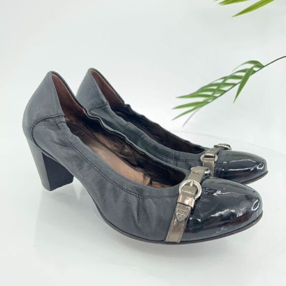 AGL Italy Women's Pump Size 39 9 Cap Toe Block Heel Chain Black Leather - Picture 2 of 14